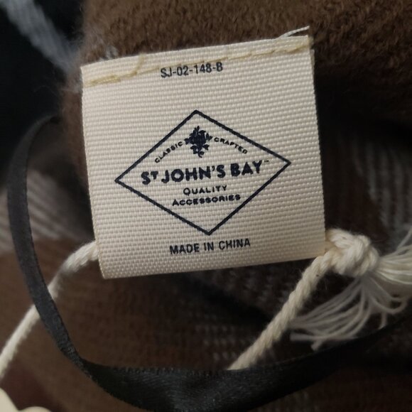 NWT St Johns Bay One Size Poncho Shawl Cape Toggle Sweater Blanket Brown Plaid - Picture 10 of 10